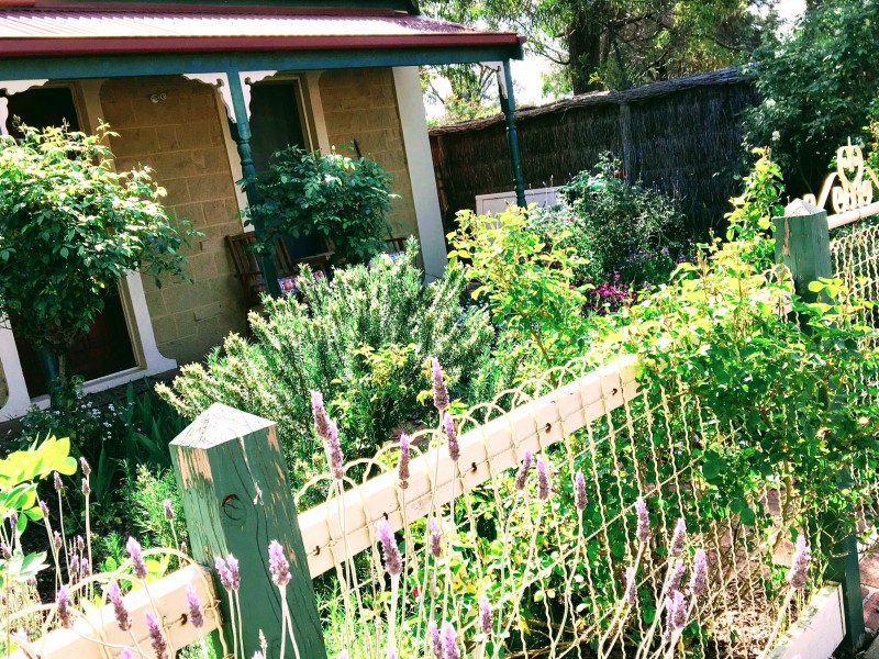 27 Elphinstone Way, Caroline Springs VIC 3023