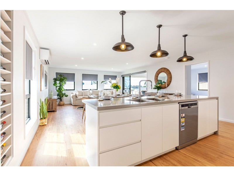 15 Jardine Road, Sunshine Bay NSW 2536