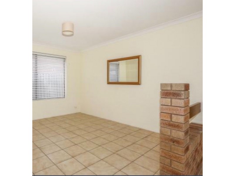 26 Regal Drive, Thornlie WA 6108