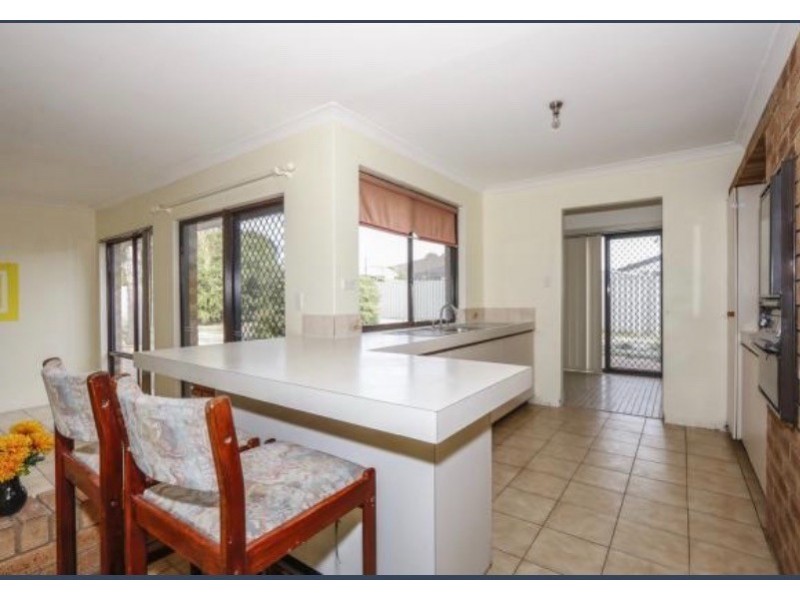 26 Regal Drive, Thornlie WA 6108