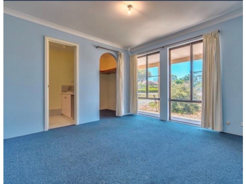 26 Regal Drive, Thornlie WA 6108