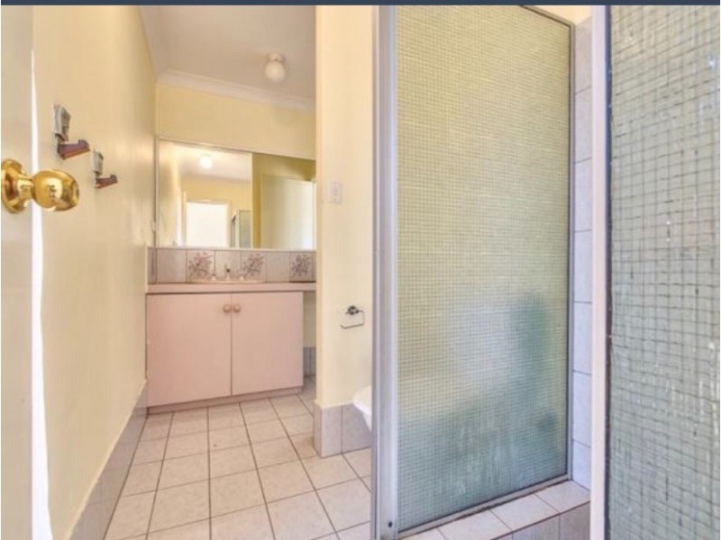 26 Regal Drive, Thornlie WA 6108