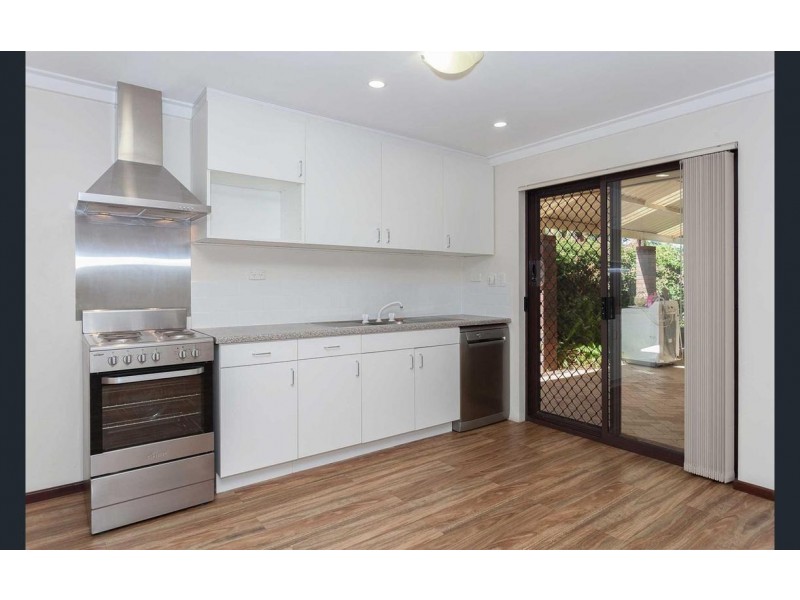 16 Saint Andrews Way, Duncraig WA 6023