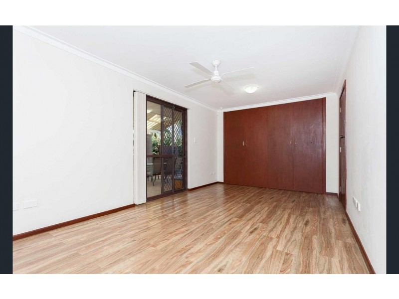 16 Saint Andrews Way, Duncraig WA 6023