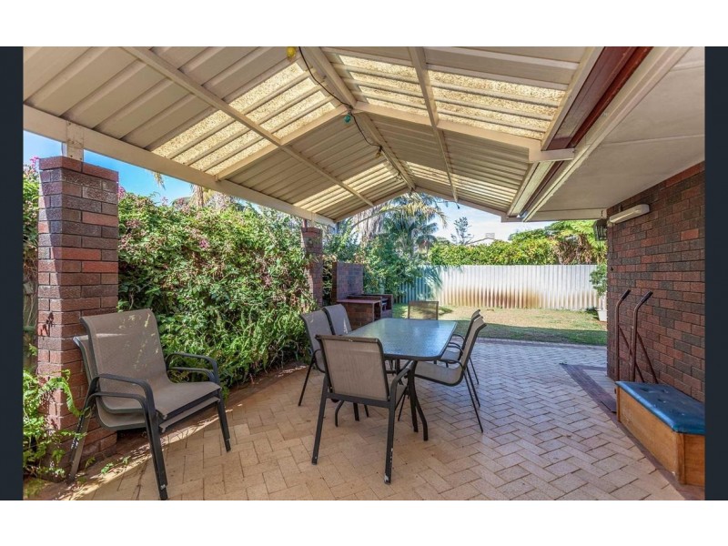 16 Saint Andrews Way, Duncraig WA 6023