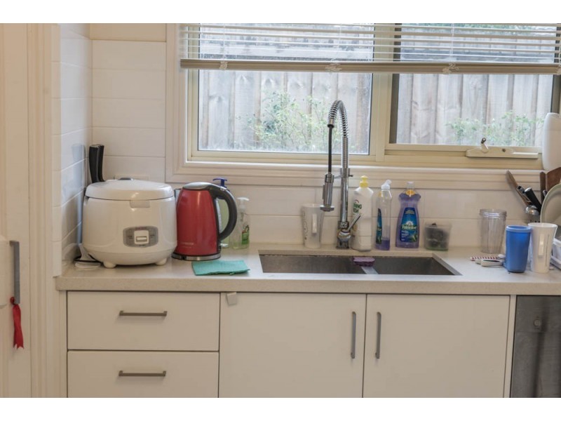 5 Risdon Drive, Notting Hill VIC 3168