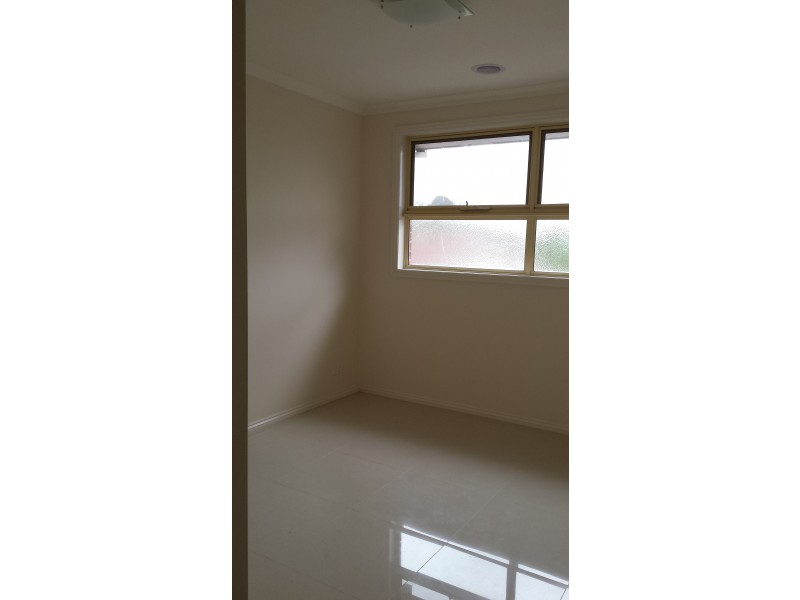 5 Risdon Drive, Notting Hill VIC 3168