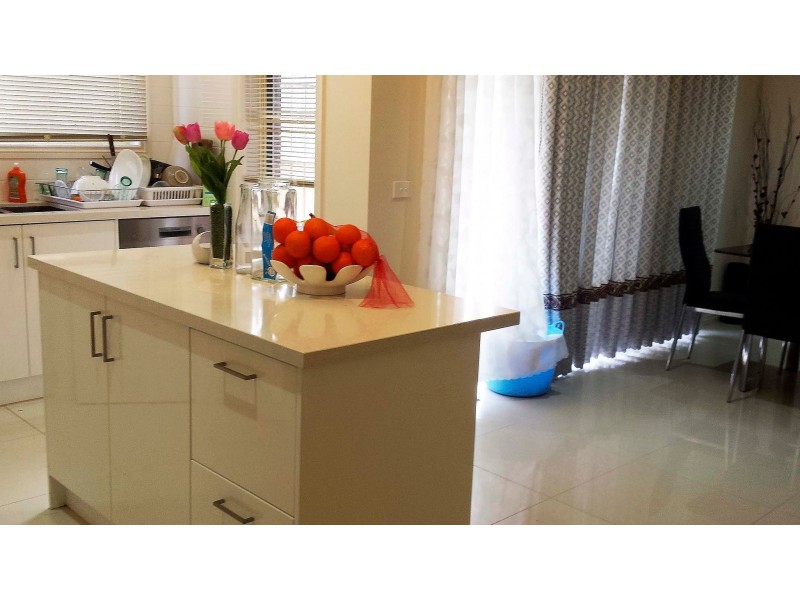 5 Risdon Drive, Notting Hill VIC 3168