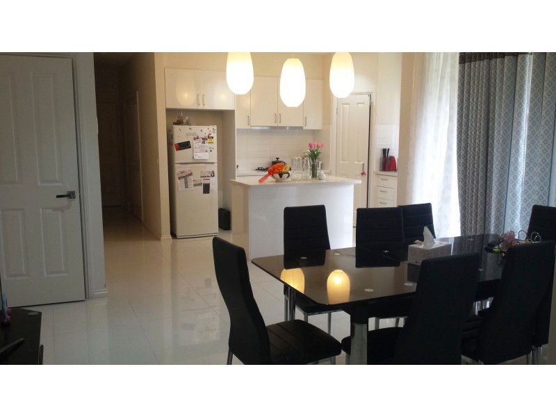 5 Risdon Drive, Notting Hill VIC 3168