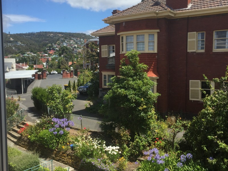 10/50 Marieville Esplanade, Sandy Bay TAS 7005
