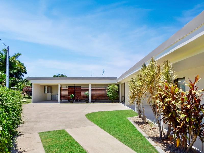 21 Carr Crescent, Lucinda QLD 4850