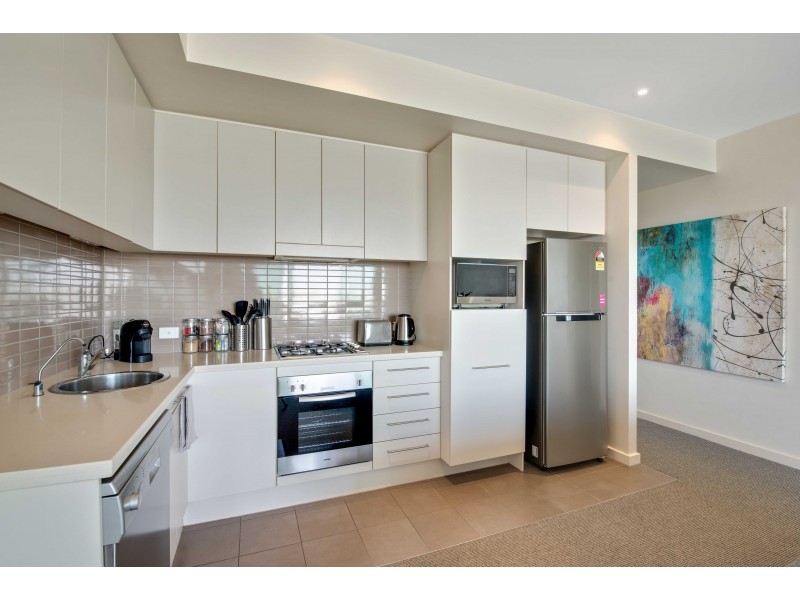301/2-6 Pilla Avenue, New Port SA 5015