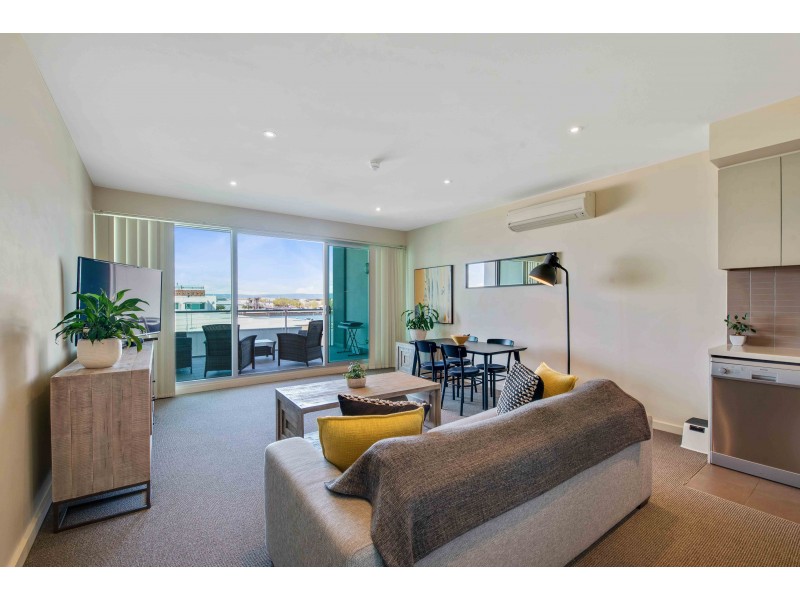 301/2-6 Pilla Avenue, New Port SA 5015