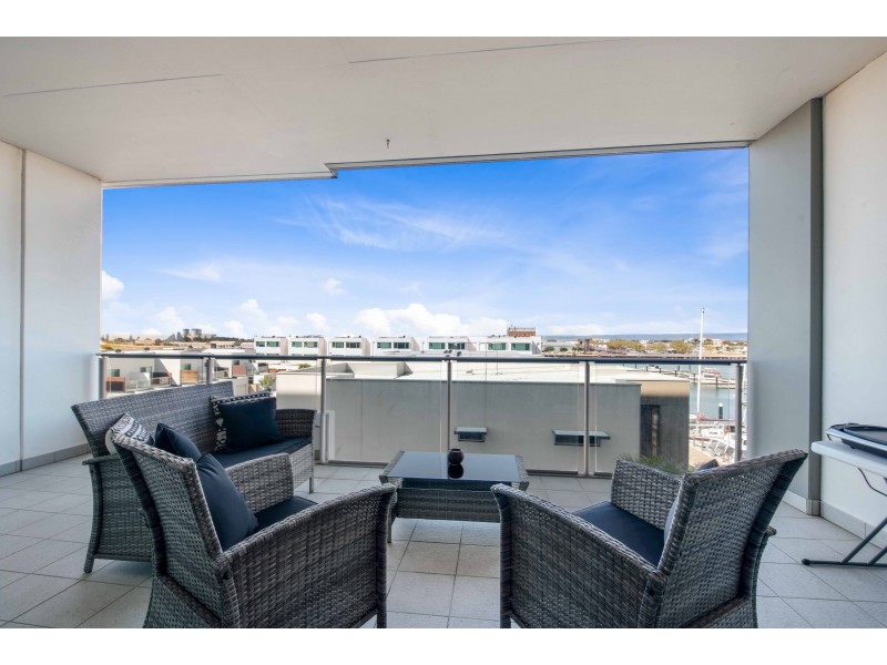 301/2-6 Pilla Avenue, New Port SA 5015