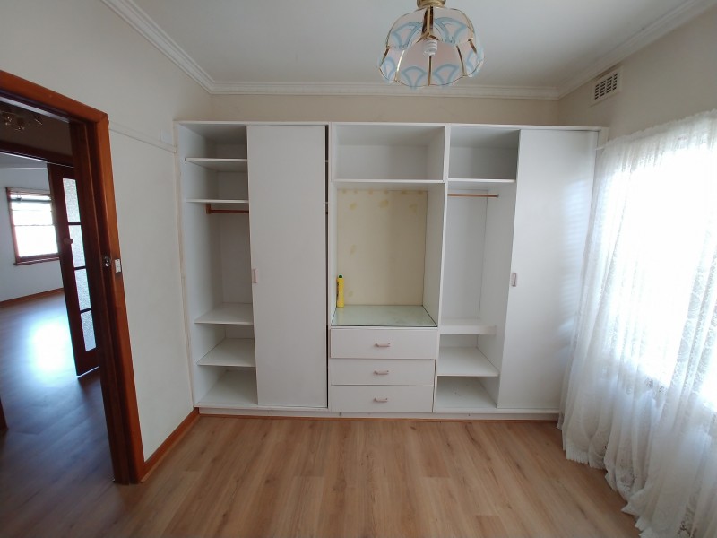 34 Canterbury Street, Deer Park VIC 3023