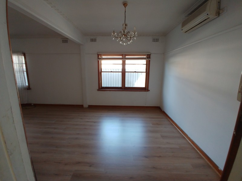 34 Canterbury Street, Deer Park VIC 3023