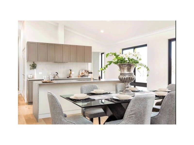 102 Station Road West, Norwood TAS 7250