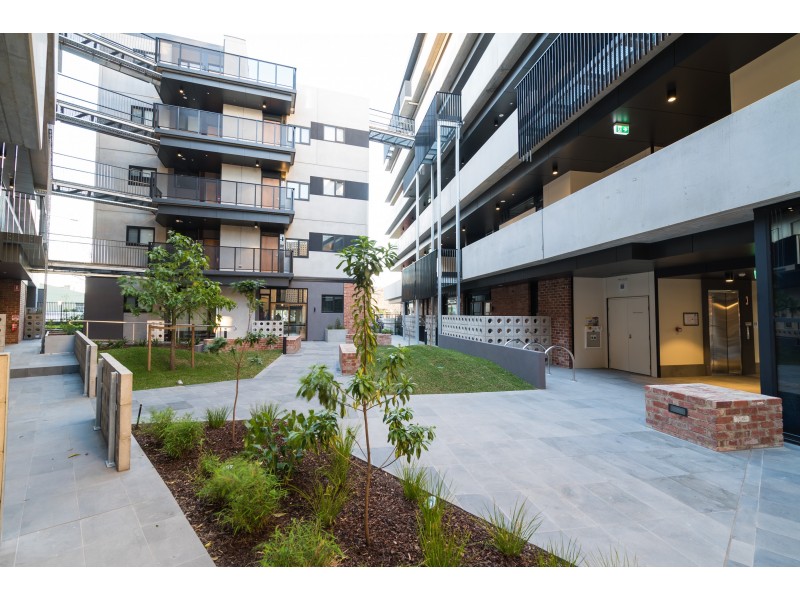 18 Curzon Street, West Melbourne VIC 3003