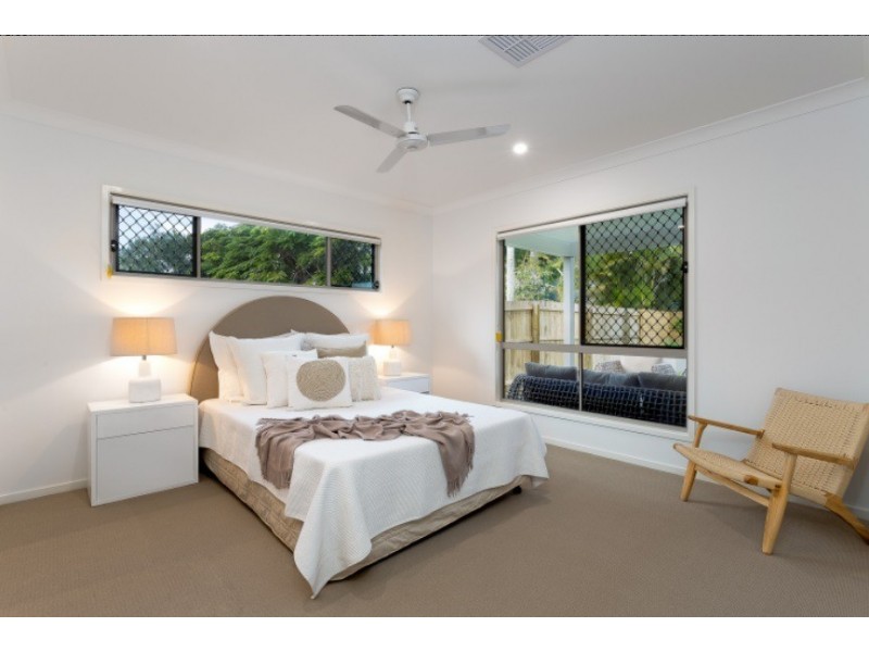 5 Third Avenue, Scarborough QLD 4020