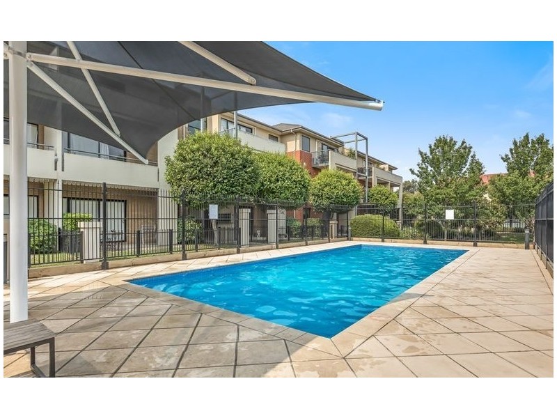 33/1 Greenfield Drive, Clayton VIC 3168
