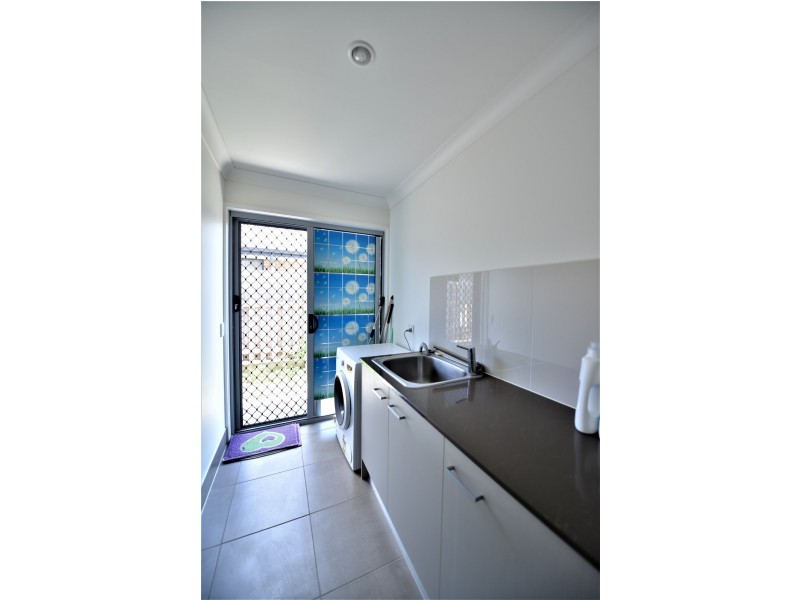 30 Rowe Crescent, Thornlands QLD 4164