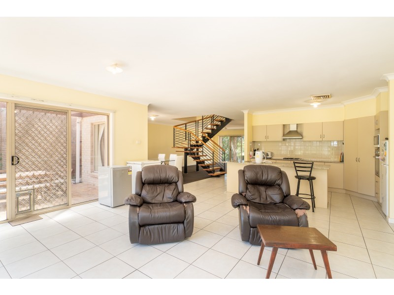 33 Phoenix Avenue, Beaumont Hills NSW 2155