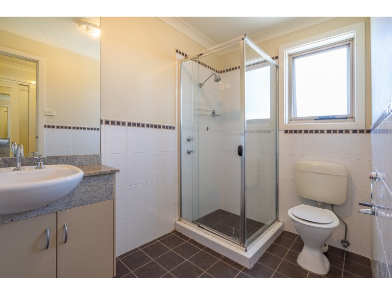 33 Phoenix Avenue, Beaumont Hills NSW 2155