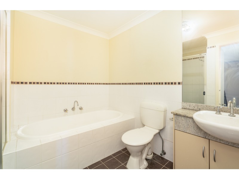 33 Phoenix Avenue, Beaumont Hills NSW 2155