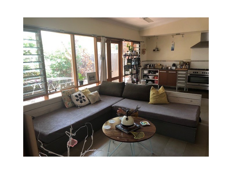 18 Windsor Street, Perth WA 6000