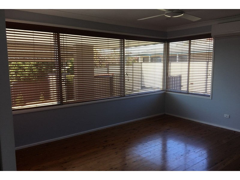 10 Inverness Road, South Penrith NSW 2750