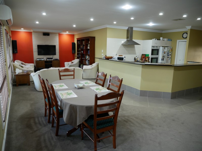 200 Freemans Drive, Morisset NSW 2264