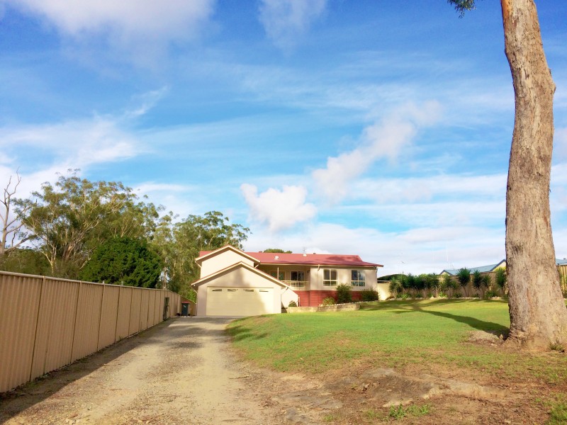 200 Freemans Drive, Morisset NSW 2264