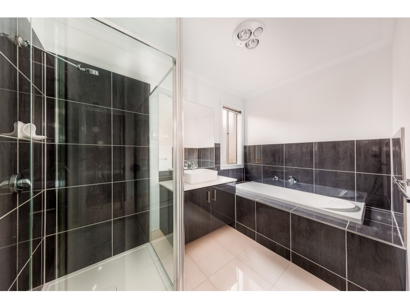 42 Dodson Road, Officer VIC 3809