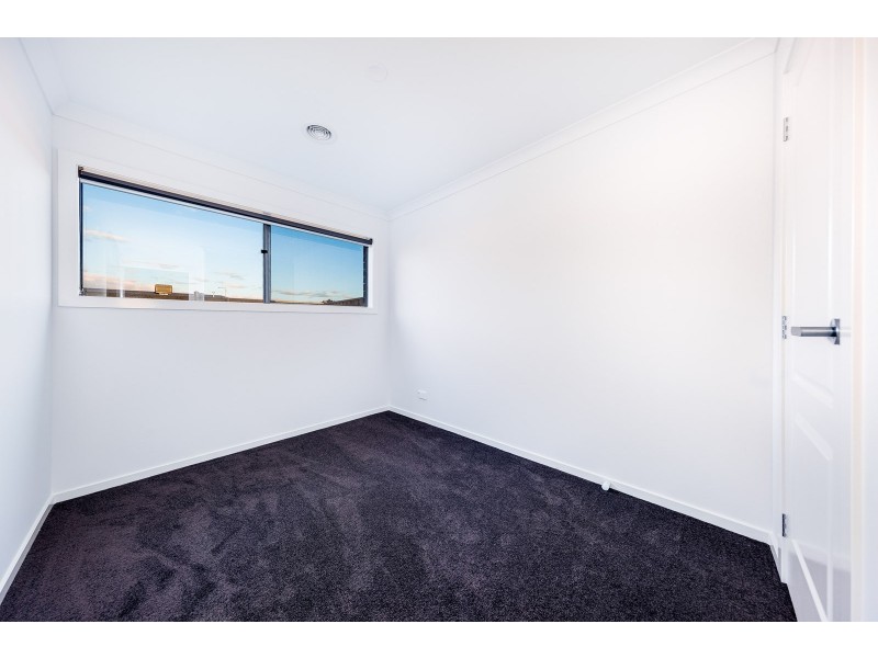 42 Dodson Road, Officer VIC 3809