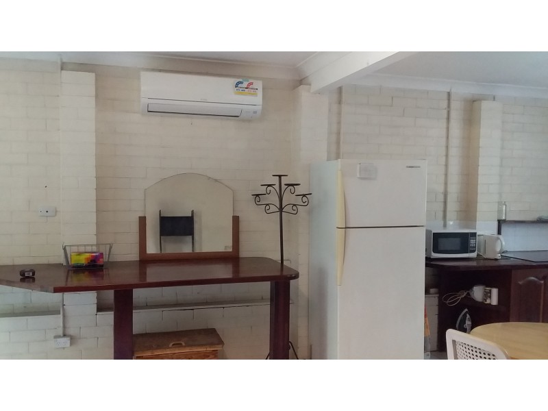 5 Brinkworth Place, Indooroopilly QLD 4068