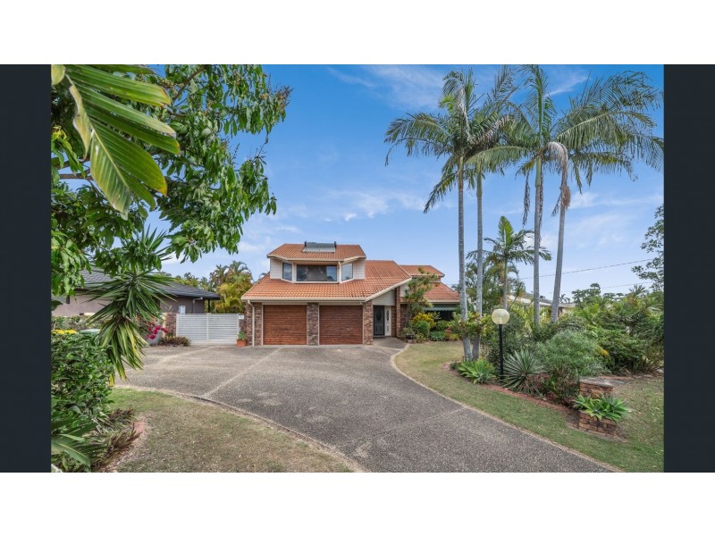 42 Merrimac Boulevard, Broadbeach Waters QLD 4218