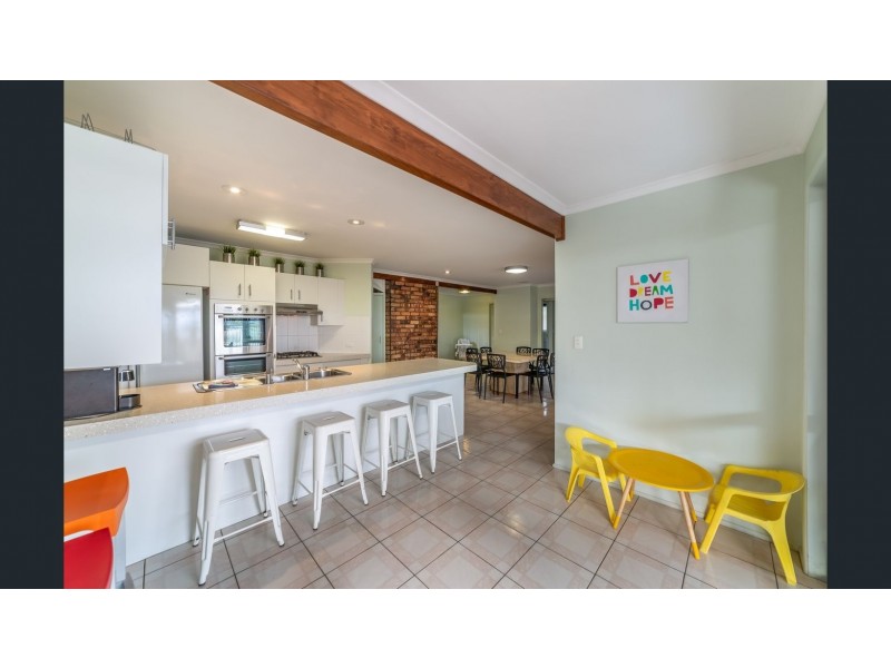 42 Merrimac Boulevard, Broadbeach Waters QLD 4218