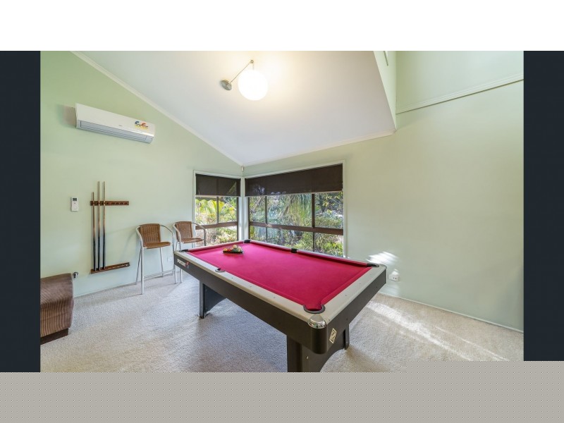 42 Merrimac Boulevard, Broadbeach Waters QLD 4218