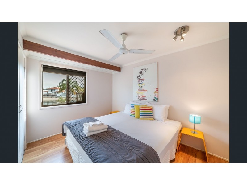 42 Merrimac Boulevard, Broadbeach Waters QLD 4218