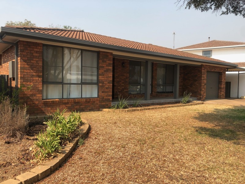 16 Topaz Street, Dubbo NSW 2830