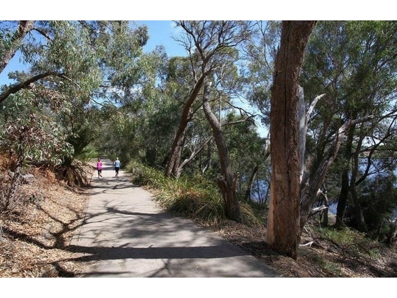 2/4 Minora Place, Rivervale WA 6103