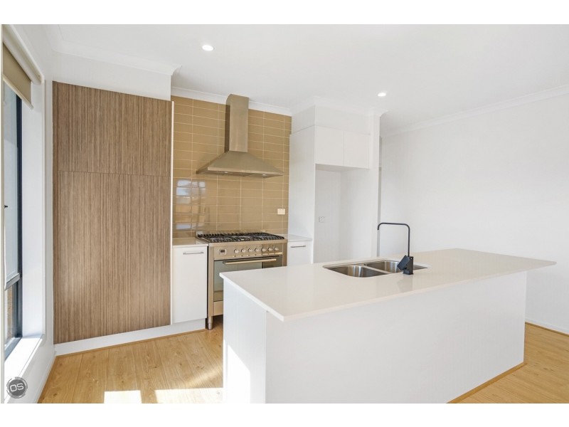 9 Cheshire Drive, Werribee VIC 3030