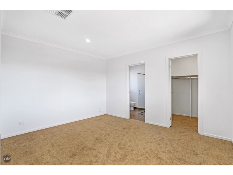 9 Cheshire Drive, Werribee VIC 3030