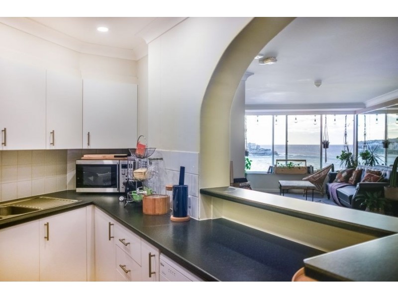 27/5 Campbell Parade, Bondi Beach NSW 2026