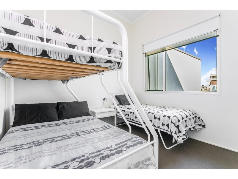 4 Kudlyo Close, New Port SA 5015