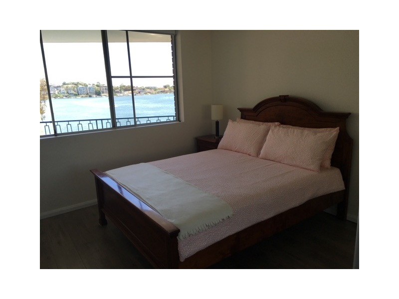 3/11 Bortfield Drive, Chiswick NSW 2046