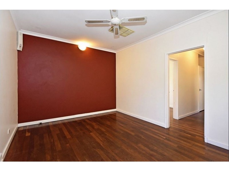 14 Gamage Way, Lockridge WA 6054