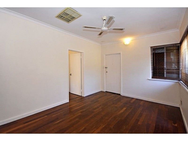 14 Gamage Way, Lockridge WA 6054