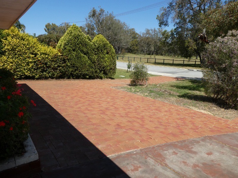 9 Lagonda Drive, Gwelup WA 6018