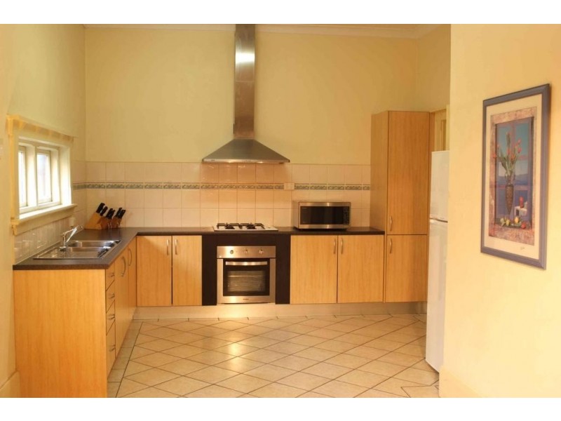 35 Brighton Road, Glenelg SA 5045